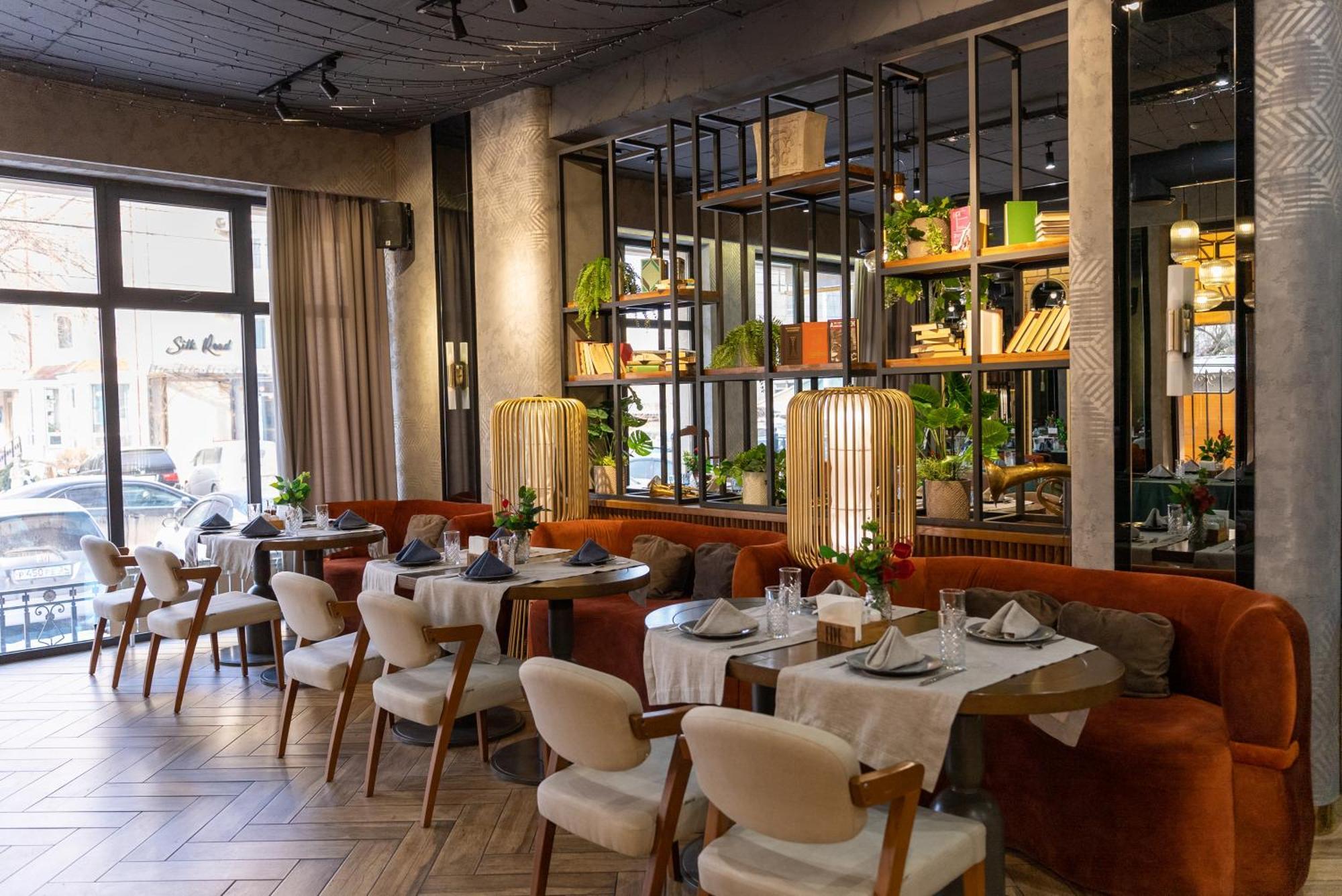 Five Hotel Bishkek Ngoại thất bức ảnh